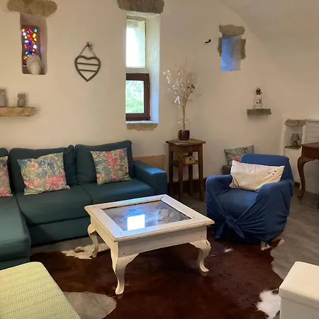 Σπίτι διακοπών Maison Accueillante A Avec Piscine Partagee